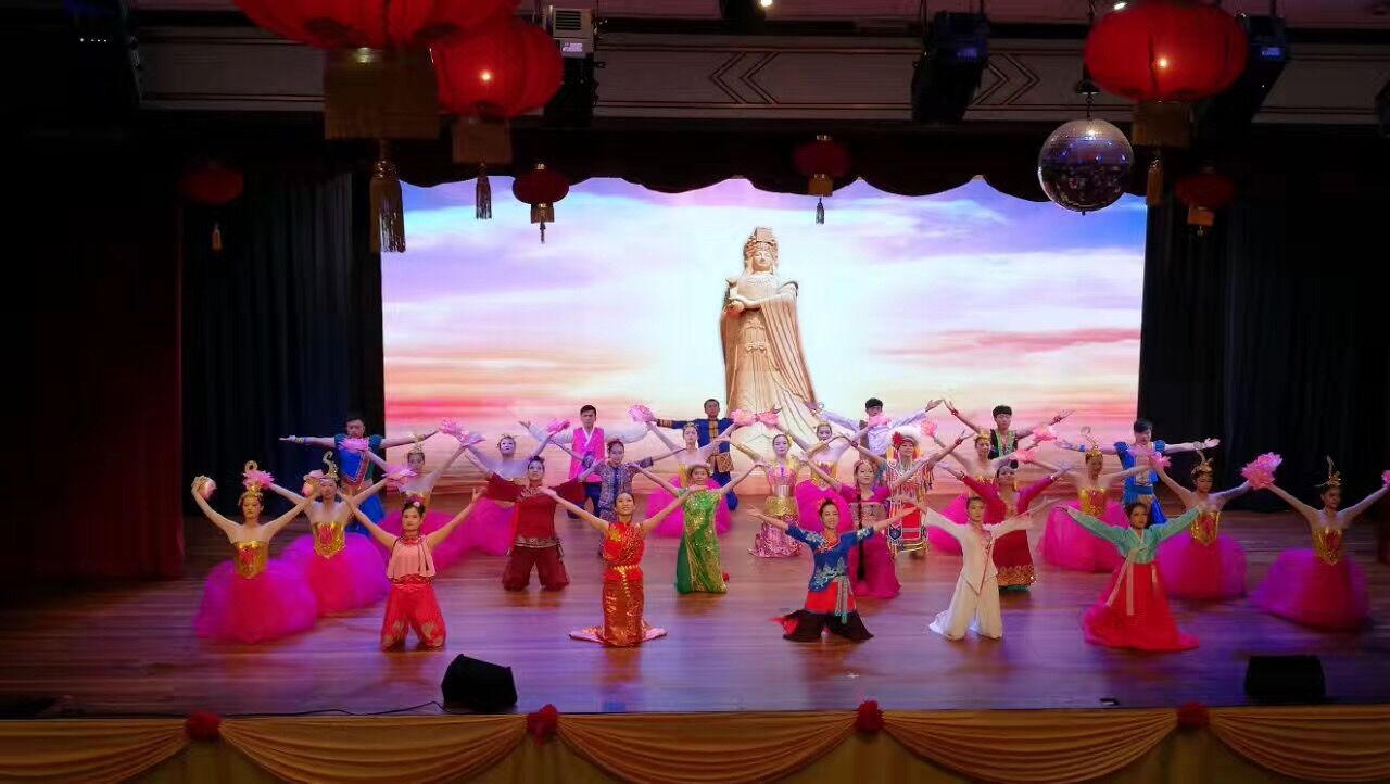 在雪隆海南会馆（天后宫）上演的“瓣香湄洲”晚会精彩节目