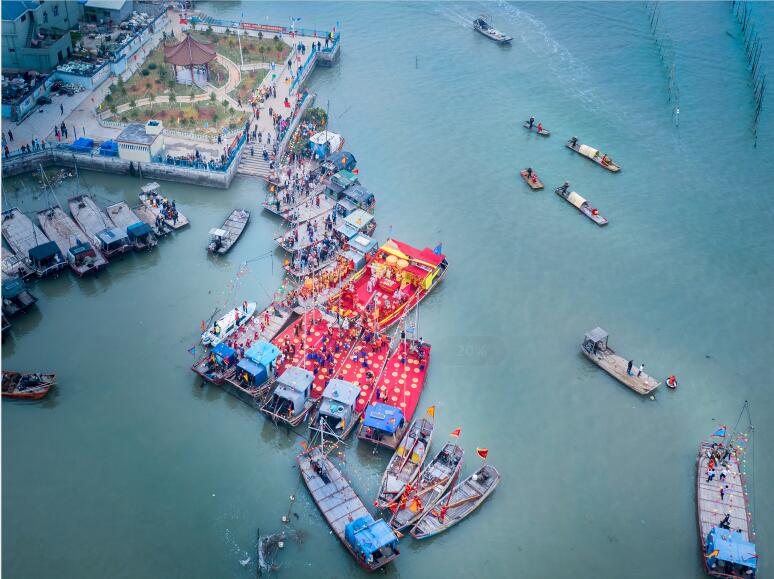 海上纪念妈祖（组照）