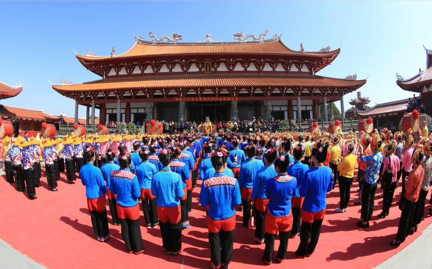 三大渔女拜妈祖