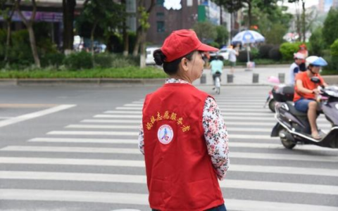 莆田妈祖志愿服务总队开展交通文明劝导